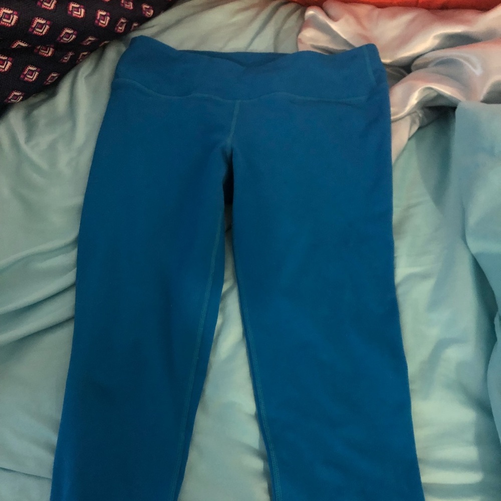 Blue fabletics leggings